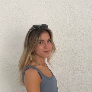 Meet your Posher, Nina